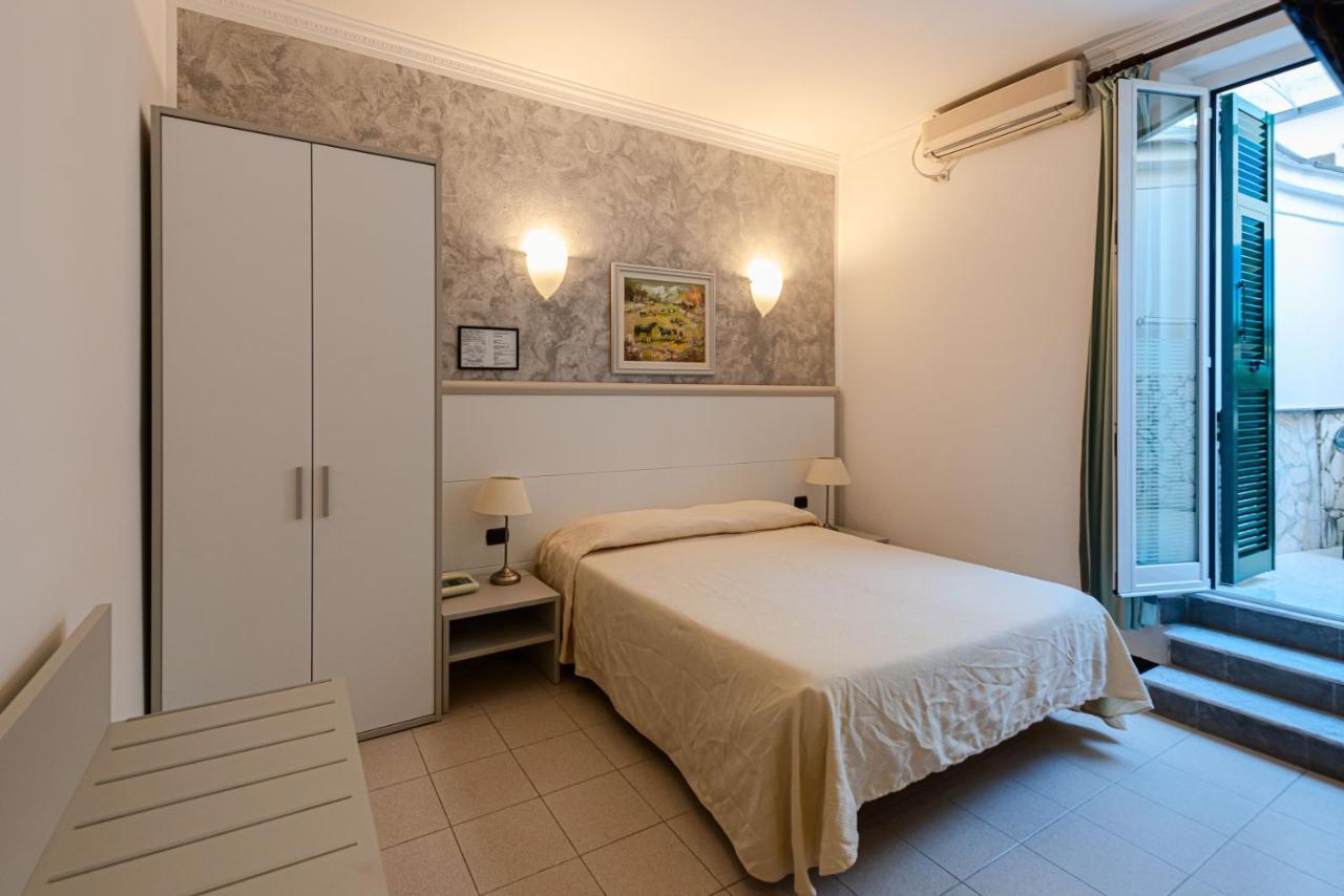 Hotel Marina Sestri Levante Exterior photo